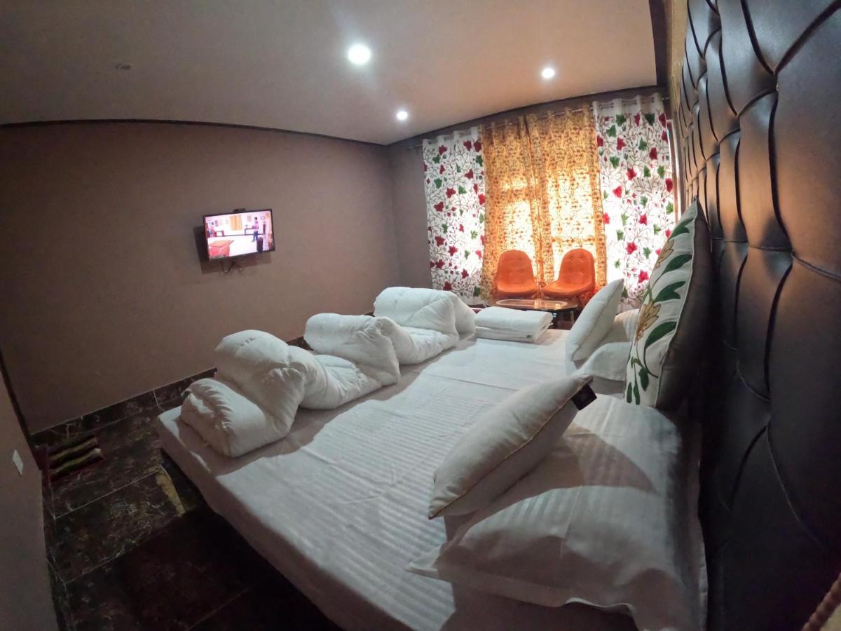 Hotel Seven Pahalgām Zewnętrze zdjęcie